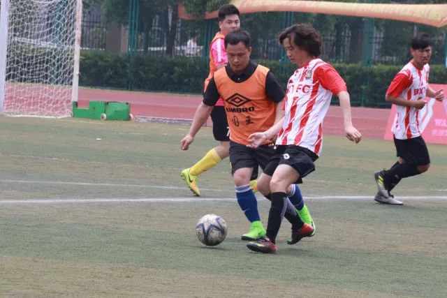 科尔透露与波尔津吉斯保持联系但未深入讨论